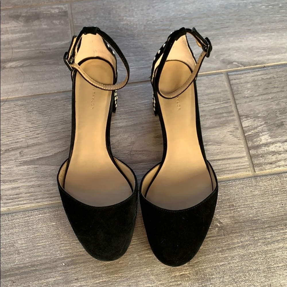Ann Taylor Black 2” Heels with faux pearl trim - Picture 2 of 8